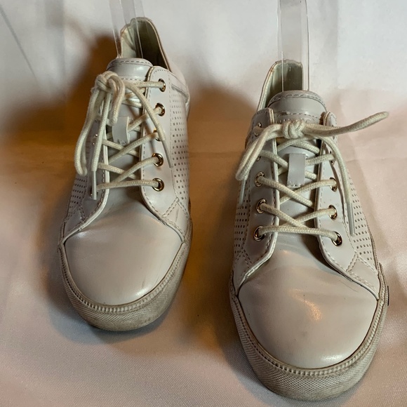 Tommy Hilfiger Shoes Tommy Hilfiger White Lace Up Sneakers With